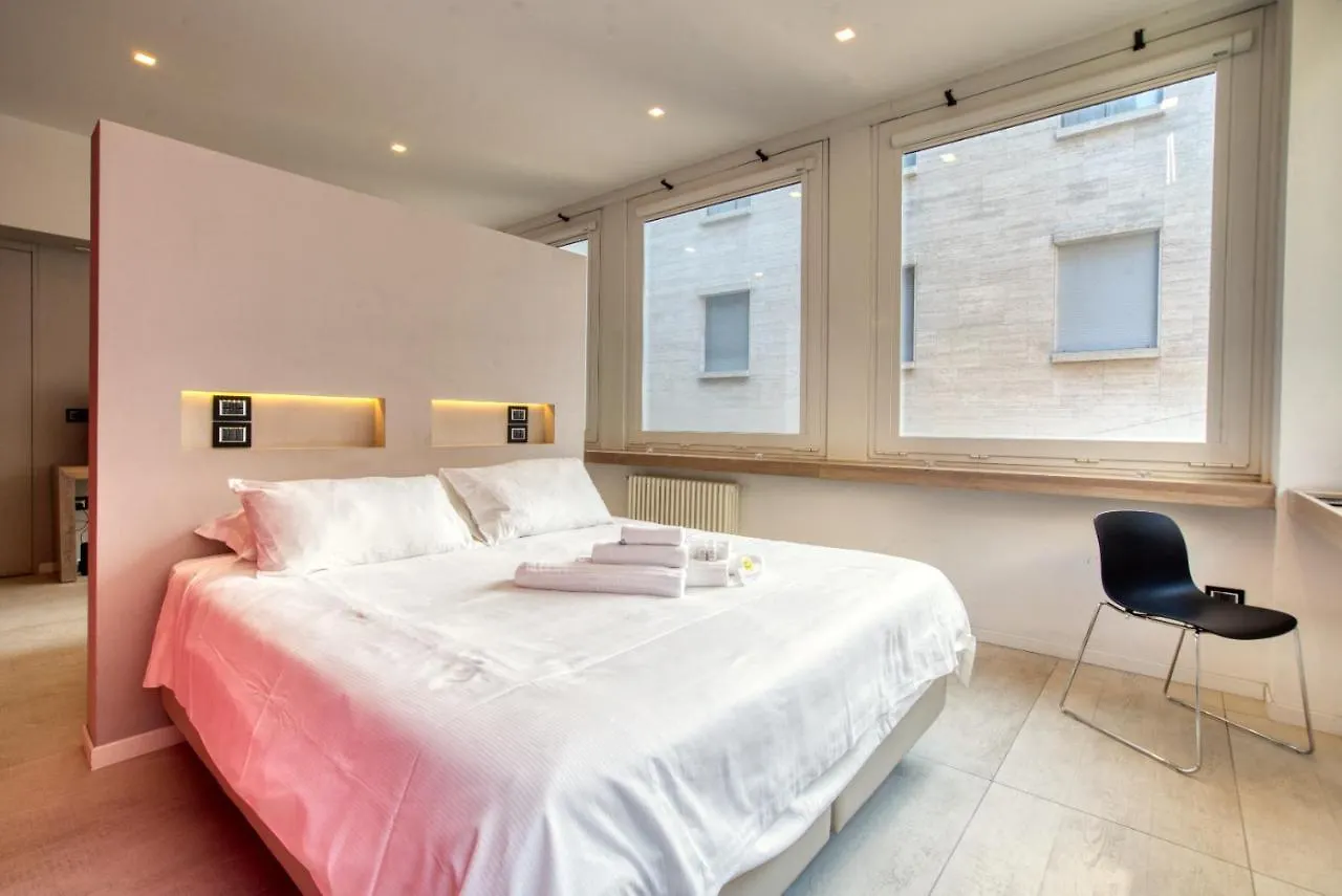 Apartment Passarella 4 Μιλάνο 0*,